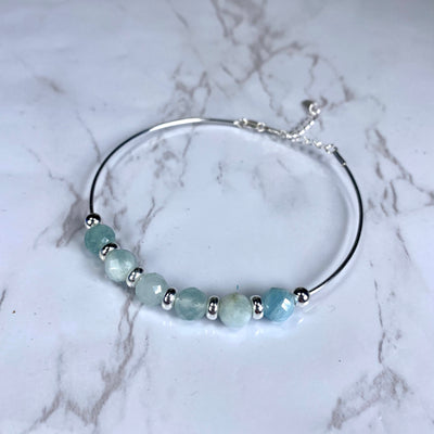 How to Make Simple DIY Beaded Silver Wire Bracelet