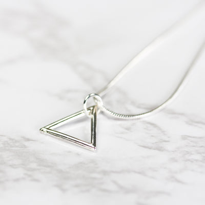 Charm 4pcs Triangle Necklace Pendant / 925 Sterling Silver Jewellery findings Charm Beads / Triangle pendant / charm / beads / 14mm