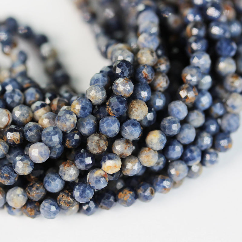 3mm facetd Sapphire, 15.5 inch  Beatuiful Gemstone Strand, Center drilled Faceted Round shape, about 100 beads