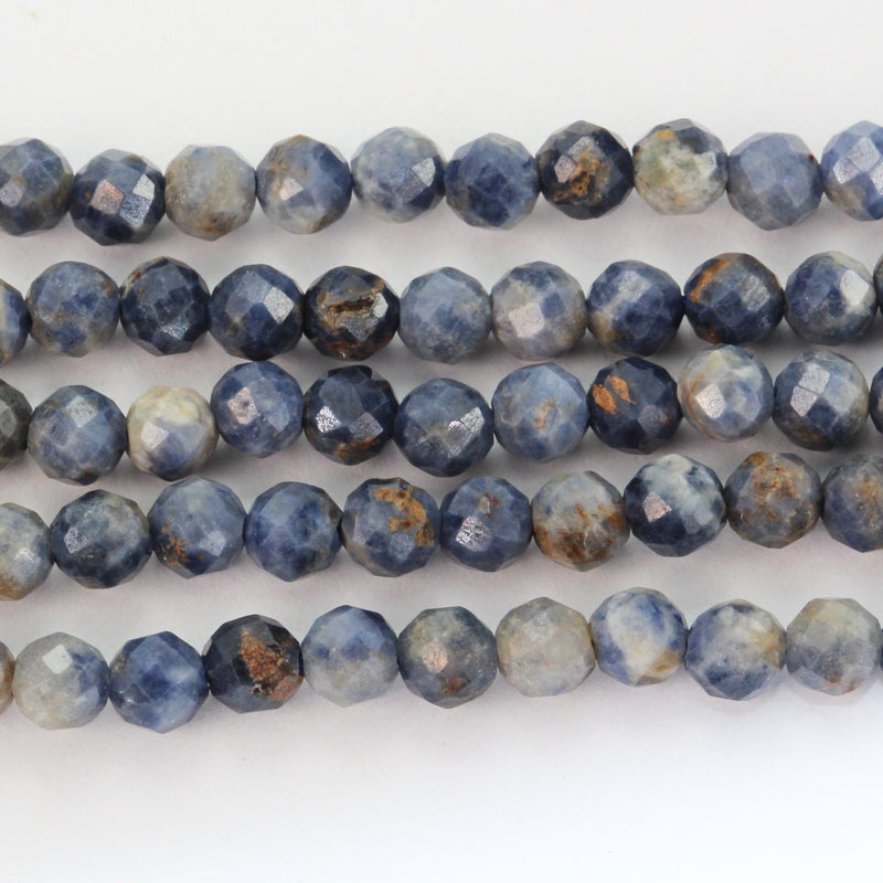3mm facetd Sapphire, 15.5 inch  Beatuiful Gemstone Strand, Center drilled Faceted Round shape, about 100 beads