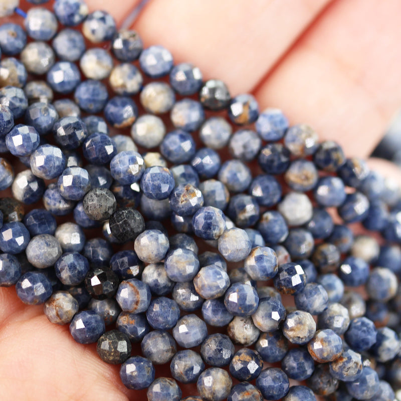 3mm facetd Sapphire, 15.5 inch  Beatuiful Gemstone Strand, Center drilled Faceted Round shape, about 100 beads