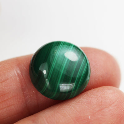 Natural Malachite Cabochon Gemstone Beads, Green 10-25mm Round Cabs, Green 10-20mm Oval Cabs