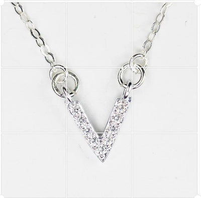 2pcs 925 Sterling Silver with Cubic Zirconia Jewellery findings Pendant/Charm Beads , "V" charm, 10*11mm, with 2 closed 1mm Ring
